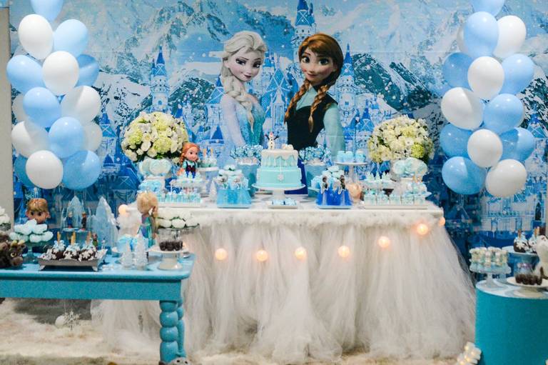 Decoração da Frozen em festa infantil de aniversário Em Botafogo no Rio de Janeiro