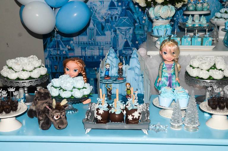 Decoração da Frozen em festa infantil de aniversário Em Botafogo no Rio de Janeiro