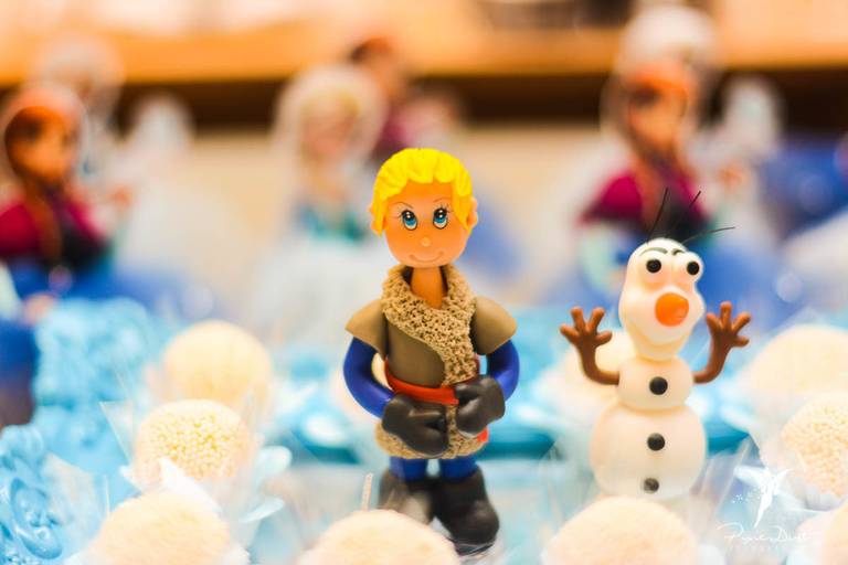 Decoraçao de Frozen em festa infantil de aniversário no Espoleta Casa de Festas em Laranjeiras no Rio de Janeiro