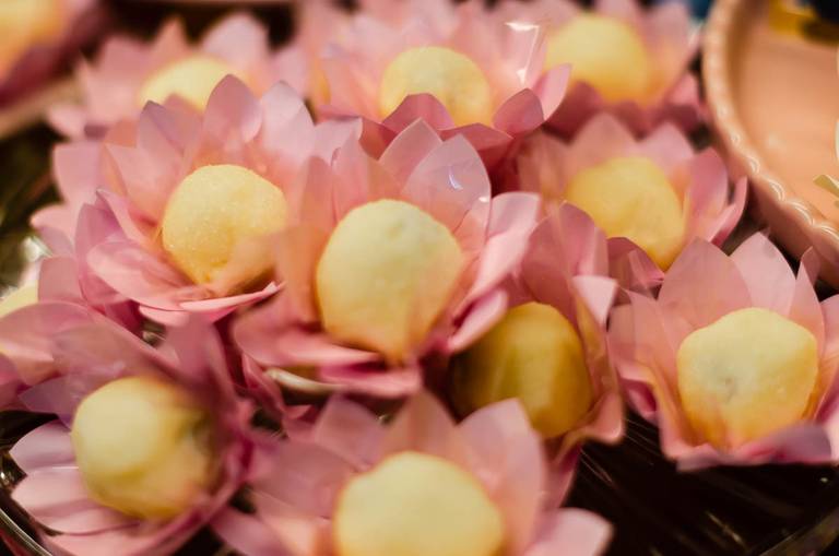Decoração da Bela & A Fera em festa infantil de aniversário na Quintal Aventura  Em Botafogo no Rio de Janeiro