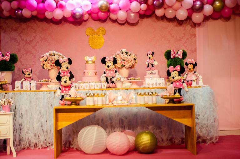 Decoração da Minnie em festa infantil de aniversário na UniDuniTê na Barra da Tijuca no Rio de Janeiro