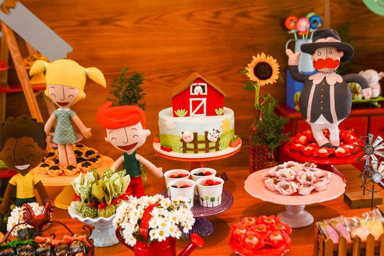 Decoração Mundo Bita A Fazendinha em festa infantil de aniversário de 1 ano na Barra da Tijuca no Rio de Janeiro