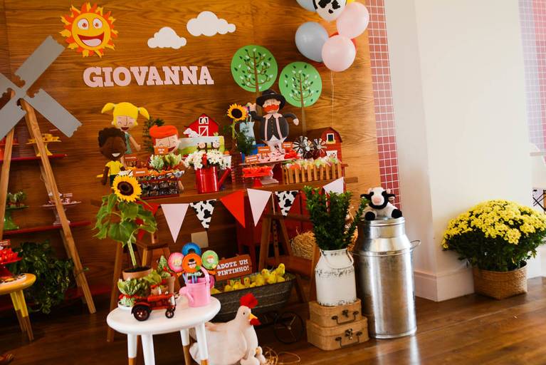 Decoração Mundo Bita A Fazendinha em festa infantil de aniversário de 1 ano na Barra da Tijuca no Rio de Janeiro