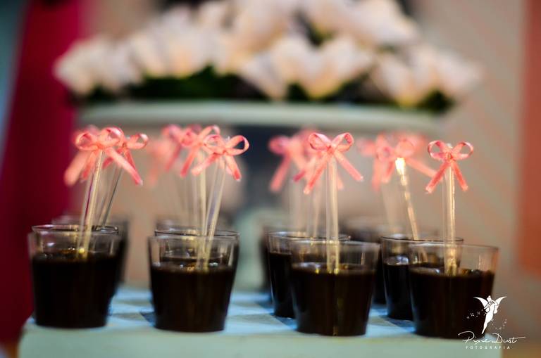 Decoração da LOL Surprise em festa infantil de aniversário na UniDuniTê na Barra da Tijuca no Rio de Janeiro