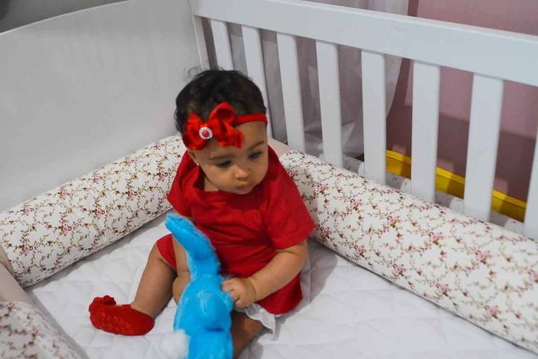 Bebê no bercinho no Rio de Janeiro 