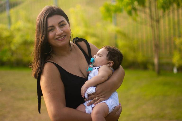 Ensaio Externo Família com Bebê de 3 meses na Barra da Tijuca, Rio de Janeiro