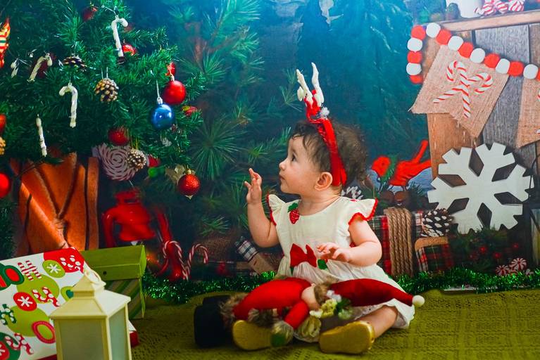 Bebê de 7 meses  em Ensaio de Natal em Estúdio na Barra da Tijuca Rio de Janeiro 