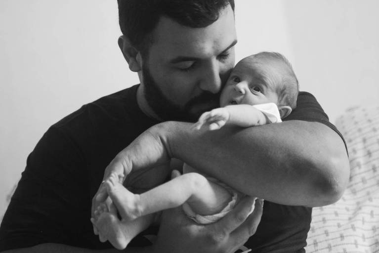 Ensaio Newborn Lifestyle Dentro de Casa em Jacarepagua no Rio de Janeiro 