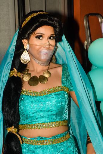 Festa Infantil Personagens Vivos Jasmine Aladdin Princesas da Disney  Val Personagens - Barra da Tijuca no Rio de Janeiro 