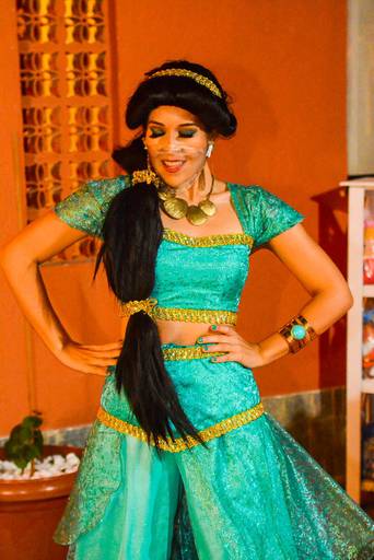 Festa Infantil Personagens Vivos Jasmine Aladdin Princesas da Disney  Val Personagens - Barra da Tijuca no Rio de Janeiro 