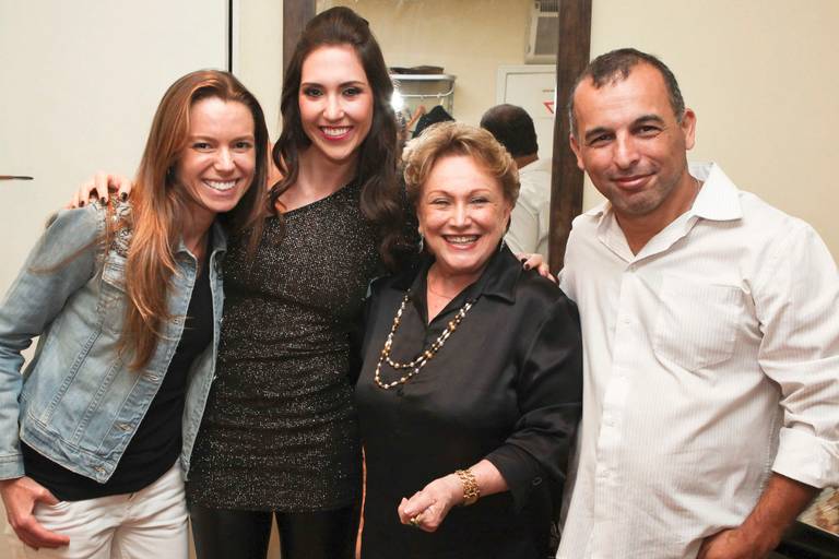Luciana,Clarissa Mayoral,  Nicette Bruno e Sidnei Rodrigues