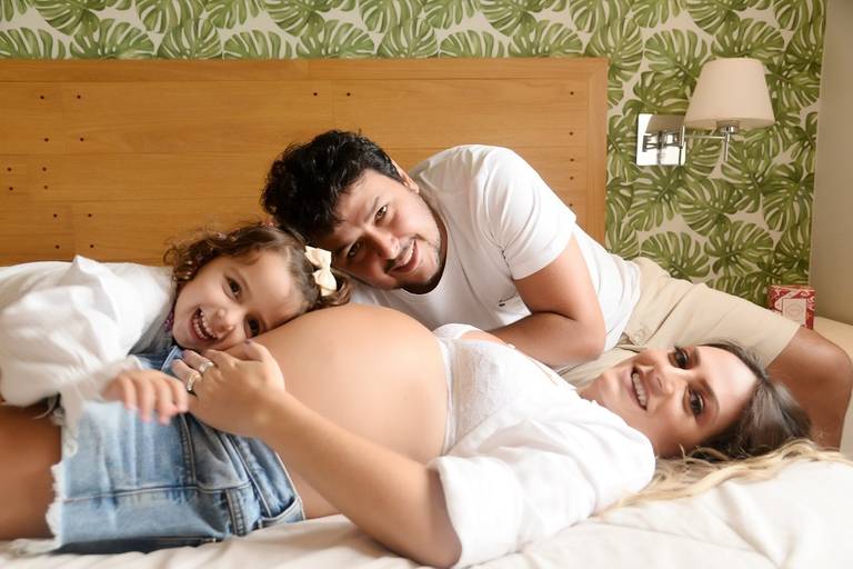 Ensaio gestante em casa lifestyle 