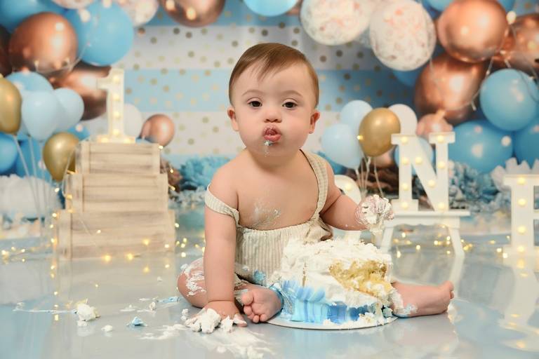 Smash the cake Dow. Smash the cake síndrome de dow. Ensaio um ano com dow