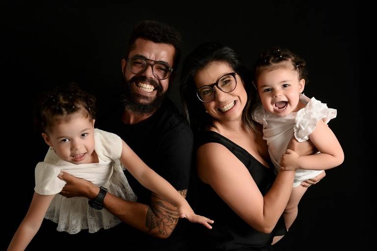 Fotos família fundo preto