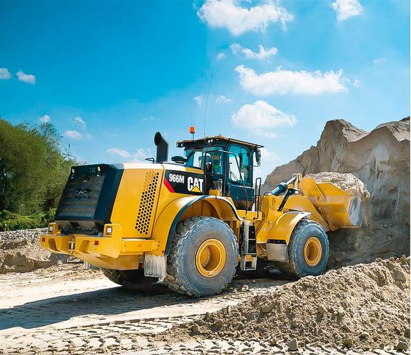 Tratores grandes para grande deslocamento de terra e areia 