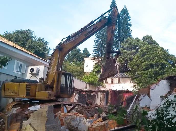 Ferramenta adequada para demolição de casa 