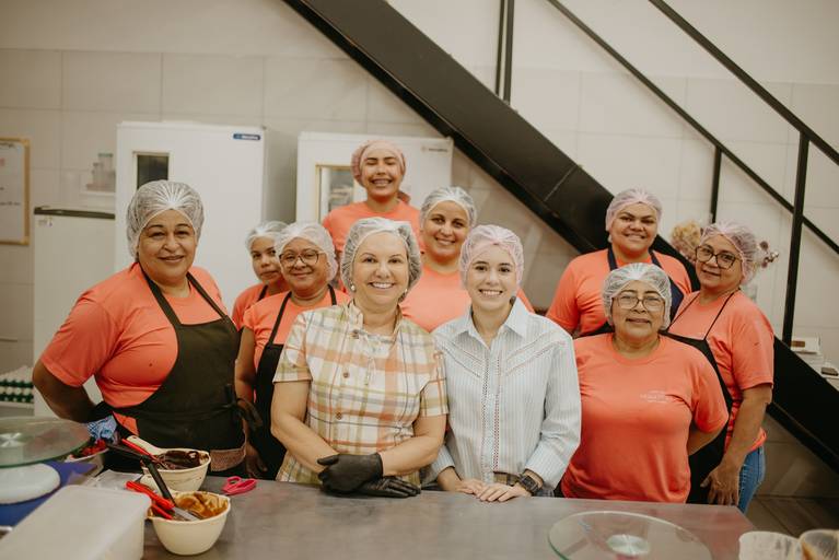 ensaio de marca; ensaio branding

brand session; ensaio de marca pessoa; fotografa em campo grande; fotos profissionais; fotos profissionais em campo grande; ensaio confeiteira; ensaio de marca confeiteira; confeitaria; new brand; branding