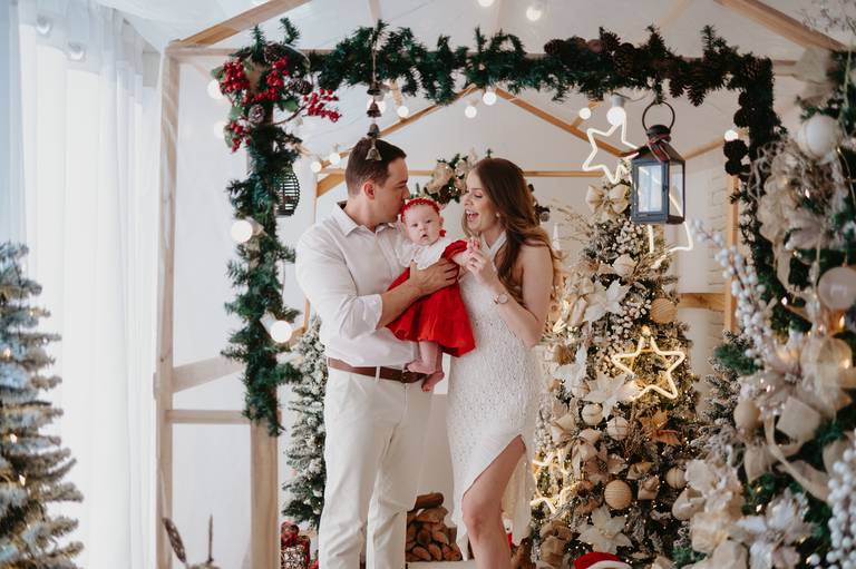 sessao de natal; ensaio de natal; sessão de natal campo grande ; mini sessao; fotos de natal; mini sessao natalina ; campo grande; fotografa em campo grande; sessao no estudio de natal ; franciele duailibi photography; cenario de natal; foto de bebe; 