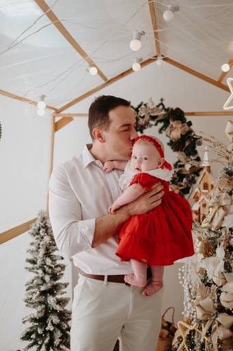 sessao de natal; ensaio de natal; sessão de natal campo grande ; mini sessao; fotos de natal; mini sessao natalina ; campo grande; fotografa em campo grande; sessao no estudio de natal ; franciele duailibi photography; cenario de natal; foto de bebe; 