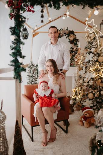 sessao de natal; ensaio de natal; sessão de natal campo grande ; mini sessao; fotos de natal; mini sessao natalina ; campo grande; fotografa em campo grande; sessao no estudio de natal ; franciele duailibi photography; cenario de natal; foto de bebe; 