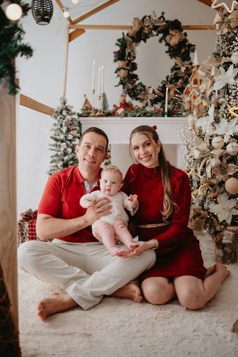 sessao de natal; ensaio de natal; sessão de natal campo grande ; mini sessao; fotos de natal; mini sessao natalina ; campo grande; fotografa em campo grande; sessao no estudio de natal ; franciele duailibi photography; cenario de natal; foto de bebe; 