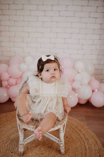 fotografo de bebes em campo grade, smash the cake, boho, smash the cake minimalista, ensaio externo, lago, ensai boho, smash com bolo branco, ensaio familia, ensaio pinterest, bebe camponesa, ensaio com margaridas, bebe com cestinha