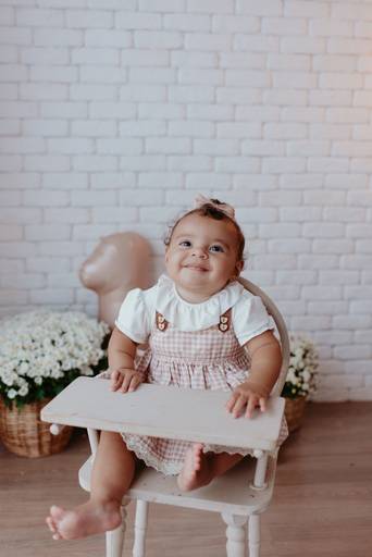 fotografo de bebes em campo grade, smash the cake, boho, smash the cake minimalista, ensaio externo, lago, ensai boho, smash com bolo branco, ensaio familia, ensaio pinterest, bebe camponesa, ensaio com margaridas, bebe com cestinha