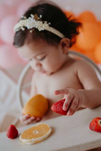 fotografo de bebes em campo grade, smash the cake, boho, smash the cake minimalista, ensaio externo, lago, ensai boho, smash com bolo branco, ensaio familia, ensaio pinterest, bebe camponesa, ensaio com margaridas, bebe com cestinha