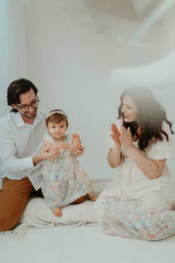 fotografo de bebes em campo grade, smash the cake, boho, smash the cake minimalista, ensaio externo, lago, ensai boho, smash com bolo branco, ensaio familia, ensaio pinterest, bebe camponesa, ensaio com margaridas, bebe com cestinha