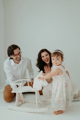 fotografo de bebes em campo grade, smash the cake, boho, smash the cake minimalista, ensaio externo, lago, ensai boho, smash com bolo branco, ensaio familia, ensaio pinterest, bebe camponesa, ensaio com margaridas, bebe com cestinha