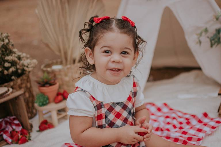 mini sessao; mini sessão 
  sessao moranguinho ; strawberry; minis ; fotos fran duailibi ; sessao frutinhas; fotografa campo grande; fotografia de criança; ensaio de bebe; fotos de bebe; acompanhamento mensal; ensaio frutinhas; ensaio no estudio; externo