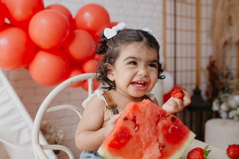 fotografo de bebes em campo grade, smash the cake, boho, smash the cake minimalista, ensaio externo, lago, ensai boho, smash com bolo branco, ensaio familia, ensaio pinterest, bebe camponesa, ensaio com margaridas, bebe com cestinha