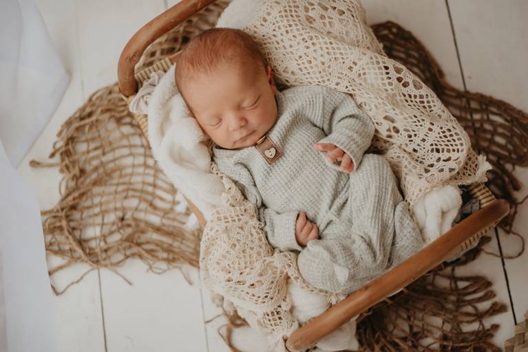  sessao newborn; newborn; campo grande; baby; fotos fran duailibi; mae de menina; pai de menina; newborn girl; mudo rosa; ensaio newborn; fotos de recem nascido campo grande; fotografo em campo grande; fotos de bebe; newborn campo grande