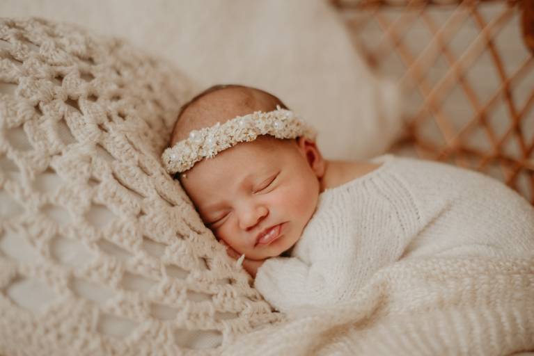  sessao newborn; newborn; campo grande; baby; fotos fran duailibi; mae de menina; pai de menina; newborn girl; mudo rosa; ensaio newborn; fotos de recem nascido campo grande; fotografo em campo grande; fotos de bebe; newborn campo grande