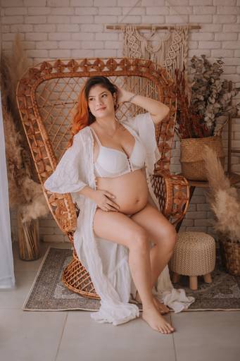 fotos de gestante; gravida no estudio; fotos de gravida no estudio; ensaio de gestante campo grande; campogrande; sessão de gestante no estudio; fotos criativas de gravida; fotografa campo grande; fotos criativas de gestante; gravidas campo grande; ensaio