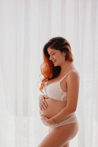 fotos de gestante; gravida no estudio; fotos de gravida no estudio; ensaio de gestante campo grande; campogrande; sessão de gestante no estudio; fotos criativas de gravida; fotografa campo grande; fotos criativas de gestante; gravidas campo grande; ensaio