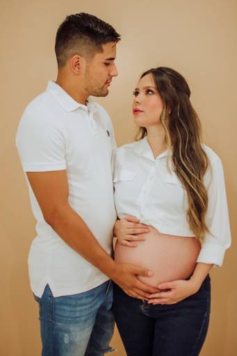 fotos de gestante; gravida no estudio; fotos de gravida no estudio; ensaio de gestante campo grande; campogrande; sessão de gestante no estudio; fotos criativas de gravida; fotografa campo grande; fotos criativas de gestante; gravidas campo grande; ensaio