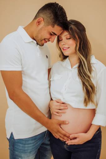 fotos de gestante; gravida no estudio; fotos de gravida no estudio; ensaio de gestante campo grande; campogrande; sessão de gestante no estudio; fotos criativas de gravida; fotografa campo grande; fotos criativas de gestante; gravidas campo grande; ensaio