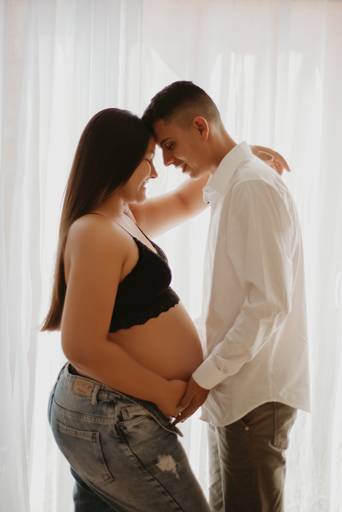 fotos de gestante; gravida no estudio; fotos de gravida no estudio; ensaio de gestante campo grande; campogrande; sessão de gestante no estudio; fotos criativas de gravida; fotografa campo grande; fotos criativas de gestante; gravidas campo grande; ensaio