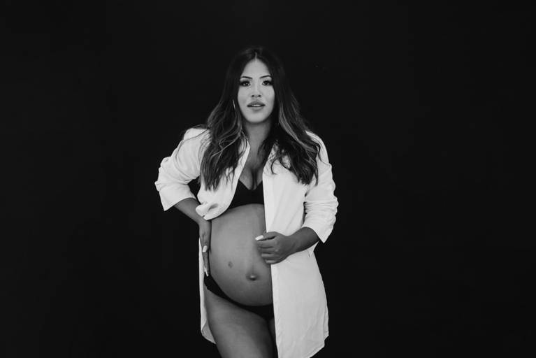 fotos de gestante; gravida no estudio; fotos de gravida no estudio; ensaio de gestante campo grande; campogrande; sessão de gestante no estudio; fotos criativas de gravida; fotografa campo grande; fotos criativas de gestante; gravidas campo grande; ensaio