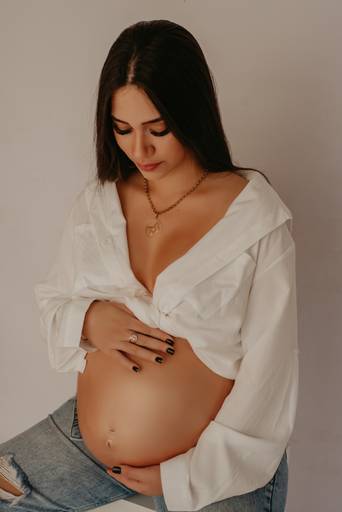fotos de gestante; gravida no estudio; fotos de gravida no estudio; ensaio de gestante campo grande; campogrande; sessão de gestante no estudio; fotos criativas de gravida; fotografa campo grande; fotos criativas de gestante; gravidas campo grande; ensaio