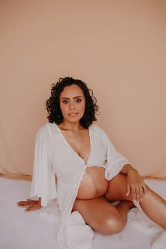 fotos de gestante; gravida no estudio; fotos de gravida no estudio; ensaio de gestante campo grande; campogrande; sessão de gestante no estudio; fotos criativas de gravida; fotografa campo grande; fotos criativas de gestante; gravidas boho