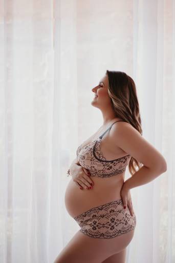 fotos de gestante; gravida no estudio; fotos de gravida no estudio; ensaio de gestante campo grande; campogrande; sessão de gestante no estudio; fotos criativas de gravida; fotografa campo grande; fotos criativas de gestante; gravidas campo grande; ensaio