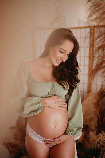 fotos de gestante; gravida no estudio; fotos de gravida no estudio; ensaio de gestante campo grande; campogrande; sessão de gestante no estudio; fotos criativas de gravida; fotografa campo grande; fotos criativas de gestante; gravidas boho