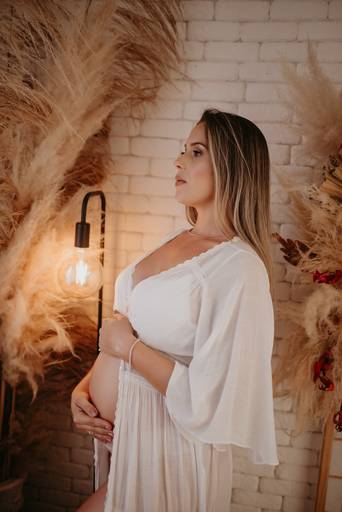 fotos de gestante; gravida no estudio; fotos de gravida no estudio; ensaio de gestante campo grande; campogrande; sessão de gestante no estudio; fotos criativas de gravida; fotografa campo grande; fotos criativas de gestante; gravidas boho
