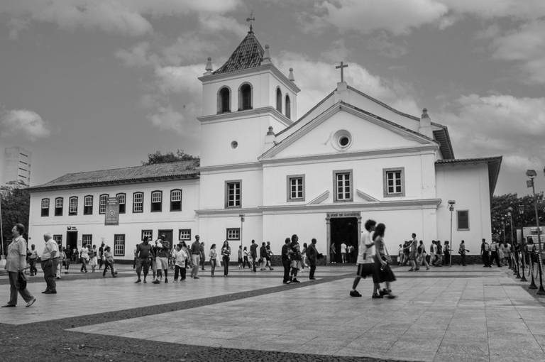 O Pátio do Colégio é um dos lugares mais importantes da história de São Paulo. Foi lá que, em 25 de janeiro de 1554, os jesuítas Manuel da Nóbrega e José de Anchieta fundaram a cidade.