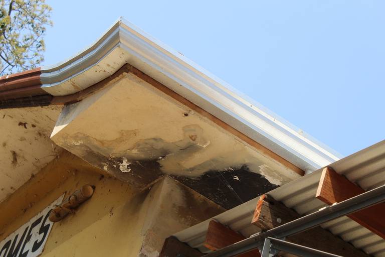 O envelhecimento das estruturas.
