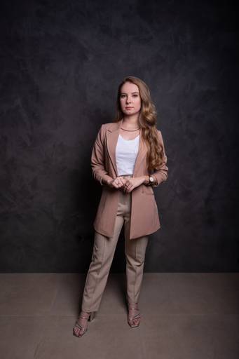 Ana Luiza - Advogada