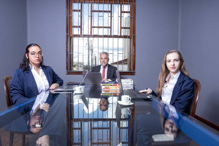 Luiz Jacinto Advogado e Associados