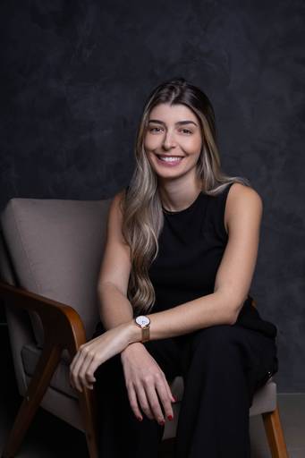 Natália - Cirurgiã Dentista